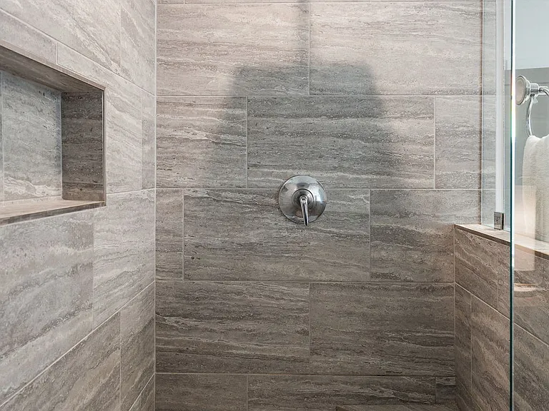 514 Hobbs Creek Dr — Photo 16