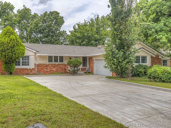 2nd image of 4416 E 58th Pl