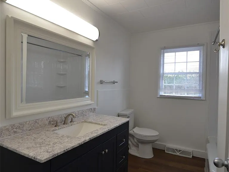 1127 Mecklenburg Hwy — Photo 16