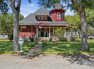 700 Cherry St, Graham, TX 76450