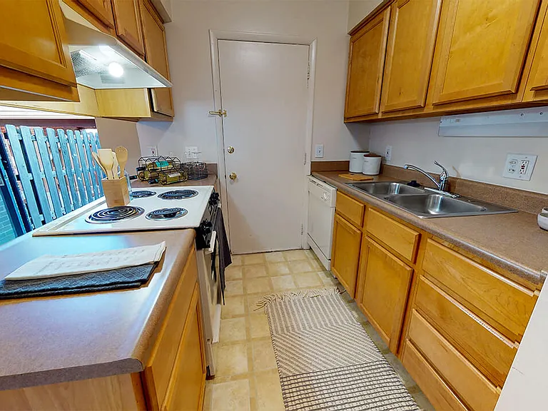 Fully-Equipped Kitchen with Dishwasher