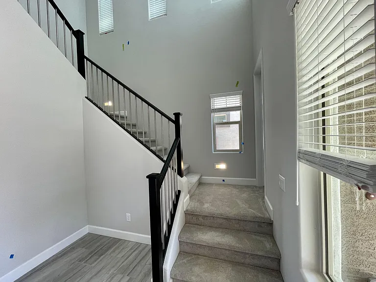 628 W Derringer Way — Photo 4