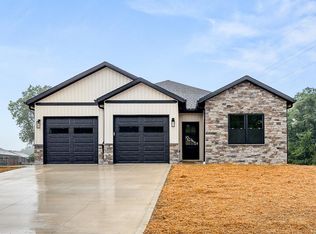 1694 Scarletts Way, Ontario, OH 44906