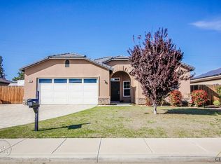 308 Woodlands Meadow Ct, Bakersfield, CA 93308