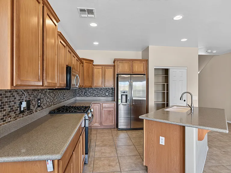 6028 S Meadow Breeze Dr — Photo 13