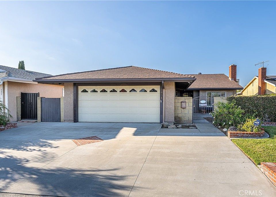 1st image of 5431 La Luna Dr