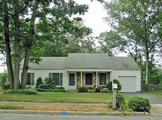 22 Buckingham Dr, Jackson, NJ 08527