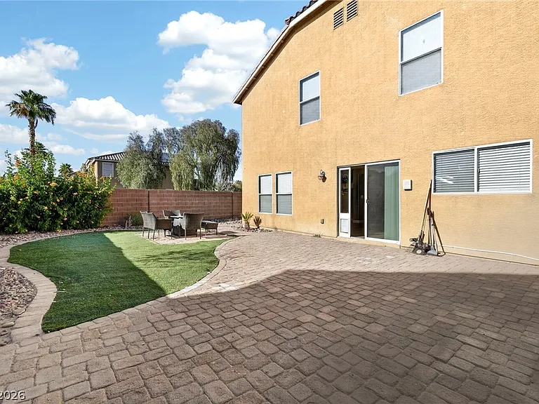 6117 Brenneman St — Photo 32