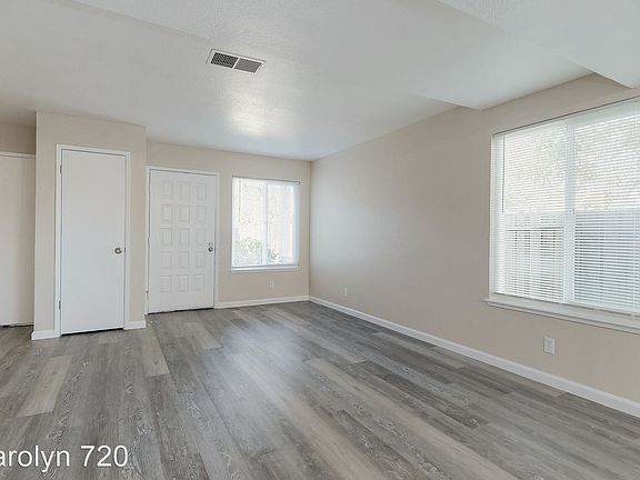 5th image of 8101 Kelton Dr #10