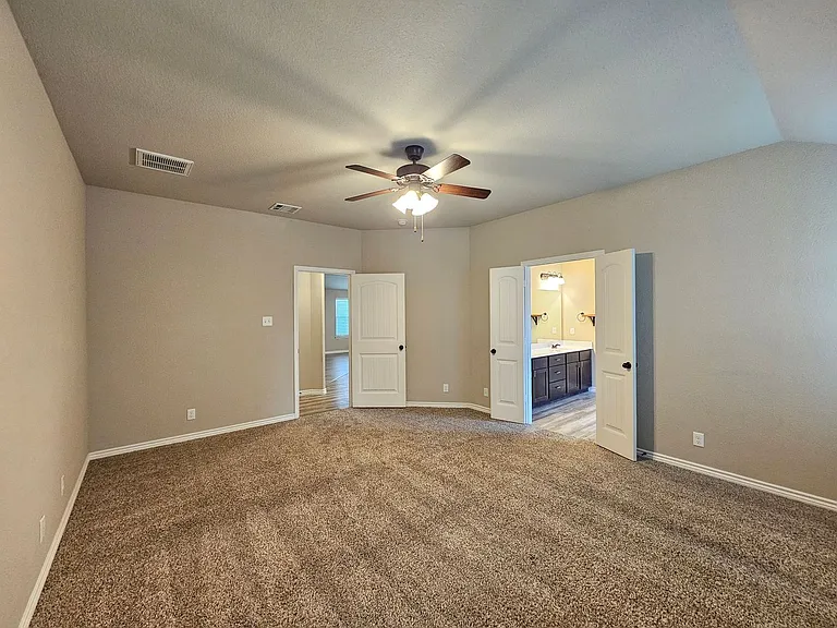 6811 Keechi Valley Dr — Photo 11