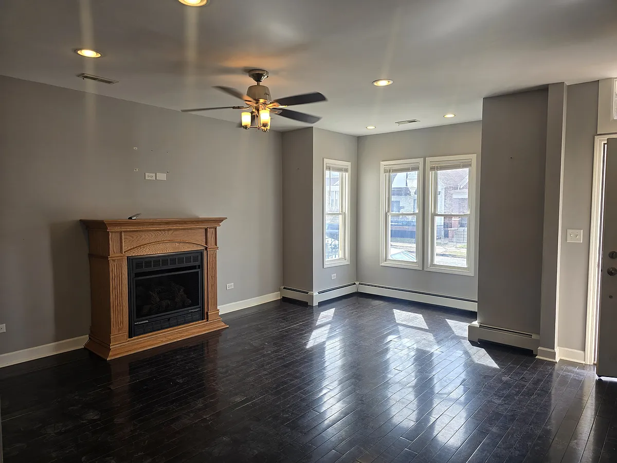 Building Photo - 1731 N Central Park Ave #1