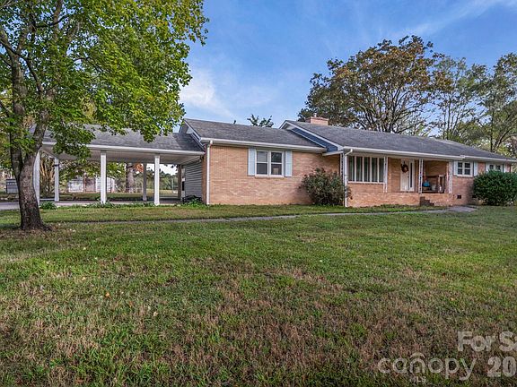 2nd image of 5221 Gilboa Rd