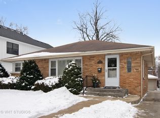 808 S Linden Ave, Elmhurst, IL 60126