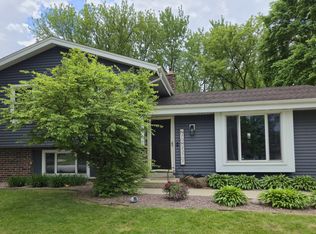 N70W23707 Prides Rd, Sussex, WI 53089