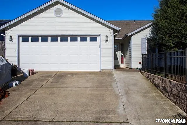 4645 Blackcherry Ct SE photo 1