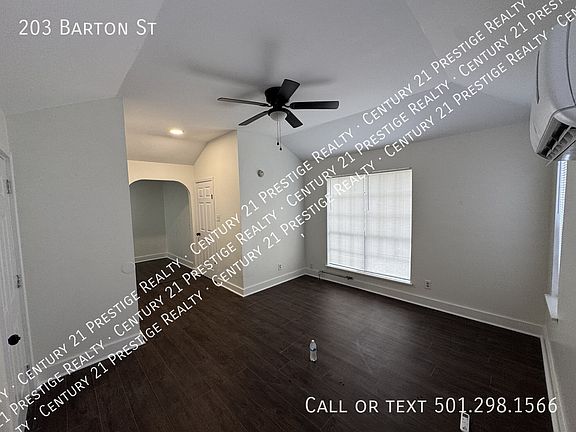 5th image of 203 Barton St