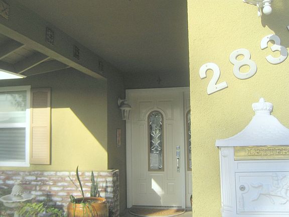CHARMING COVERED ENTRANCE