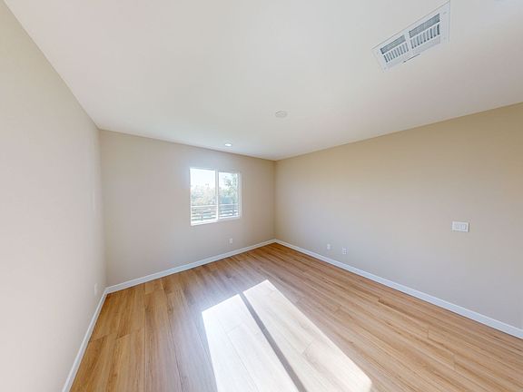5th image of 5635 Dorothy Way