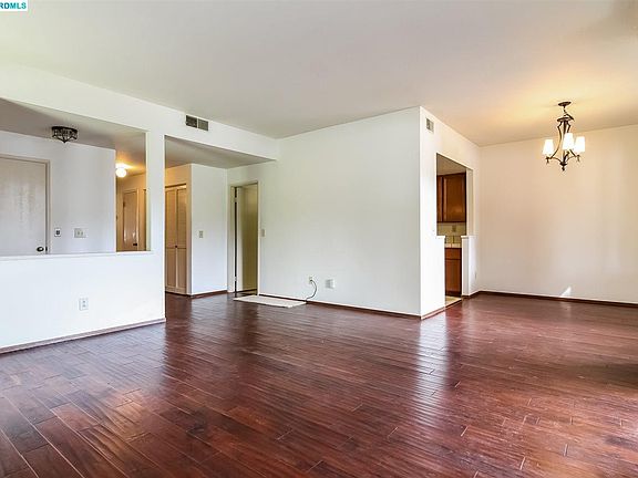 5th image of 2704 East Ct