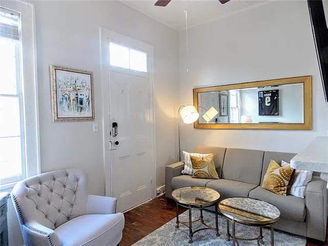 1463 Annunciation St #B — Photo 8
