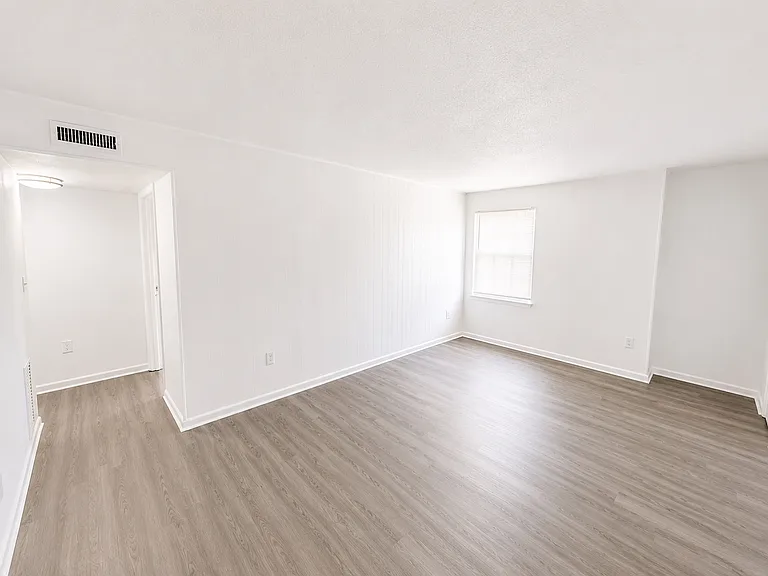 2789 L B McLeod Rd #D — Photo 8