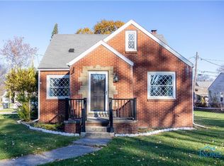 832 Corey St, Maumee, OH 43537