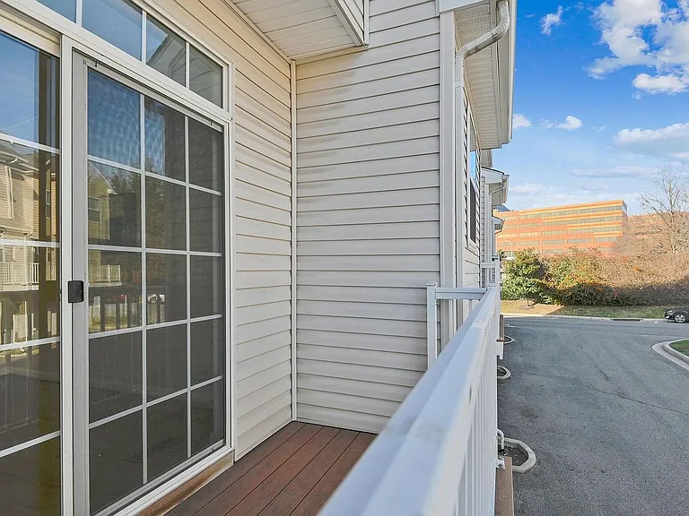 543 Ensemble Ct — Photo 22