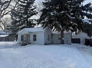 1661 Nebraska St, Oshkosh, WI 54902