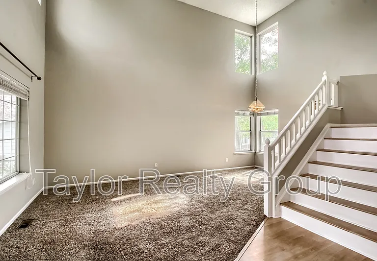 13460 Vine St — Photo 3
