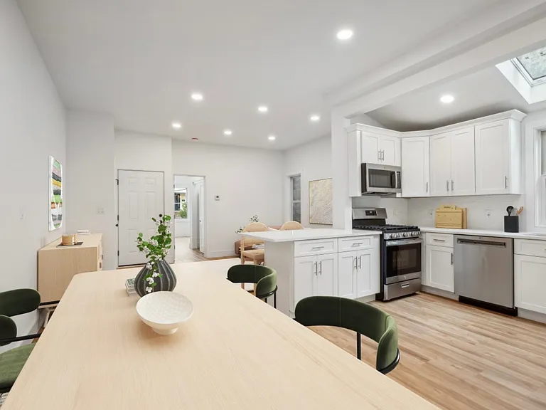 215 Harrison Ave #1 — Photo 1
