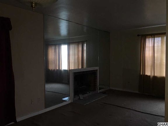 5th image of 2319 Hoffer St