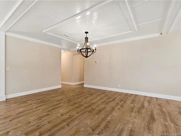 53 N Sewalls Point Rd — Photo 18