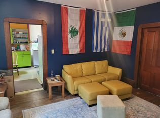 512 W High St, Urbana, IL