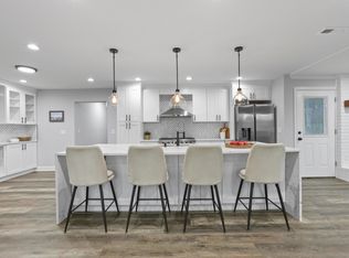 7050 Westview Dr, Columbus, OH 43085