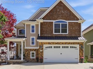 13435 Lake Shore Dr, Fenton, MI 48430