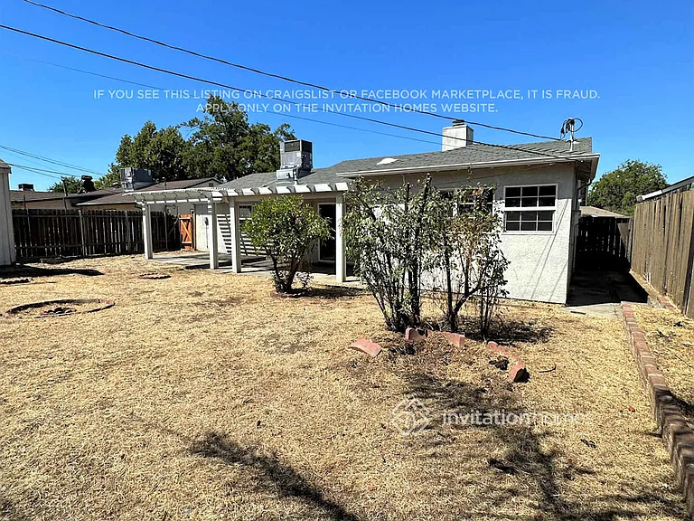 1520 Gladstone Dr — Photo 18