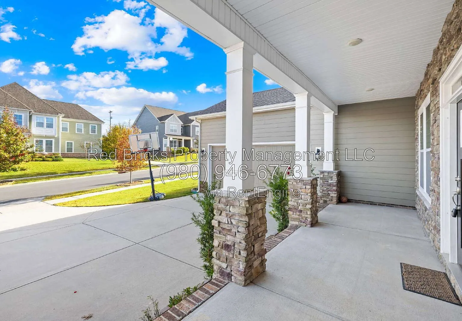 4 bed, 3.0 bath, 2736 sqft, $2,895 — Photo 4