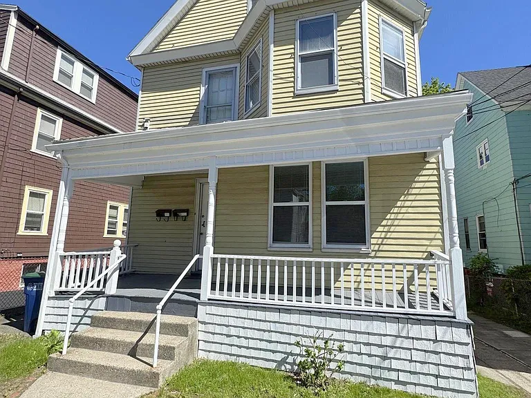 32 Claremon St #1 — Photo 17