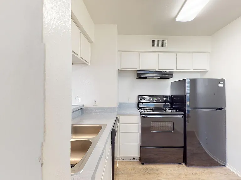 Addison Apartments at the Park — Photo 127