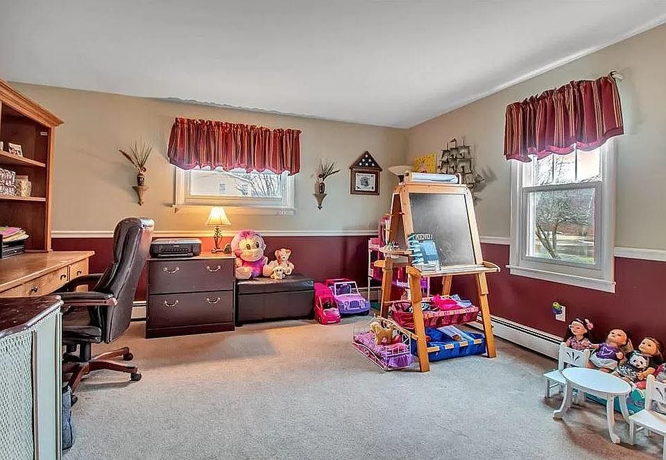 242 Creekside Dr, Tonawanda, NY 14150 Zillow