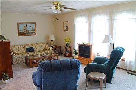 5th image of 508 Nevada Ave