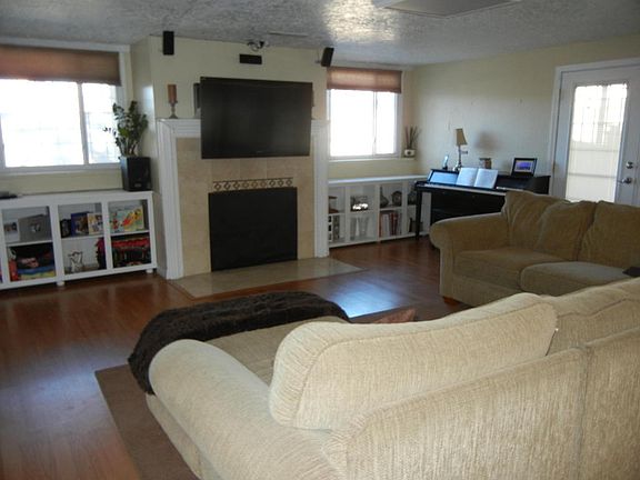 5th image of 10101 Malaguena Ln NE