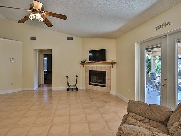 4th image of 208 Sugar Creek Dr