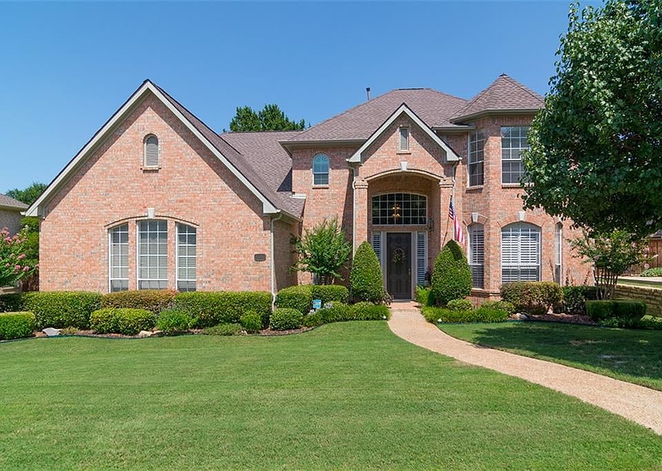 1st image of 3009 Normandy Dr