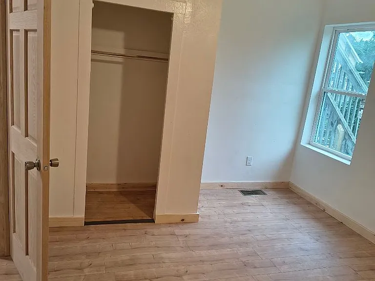 416 N Horsman St #3 — Photo 14