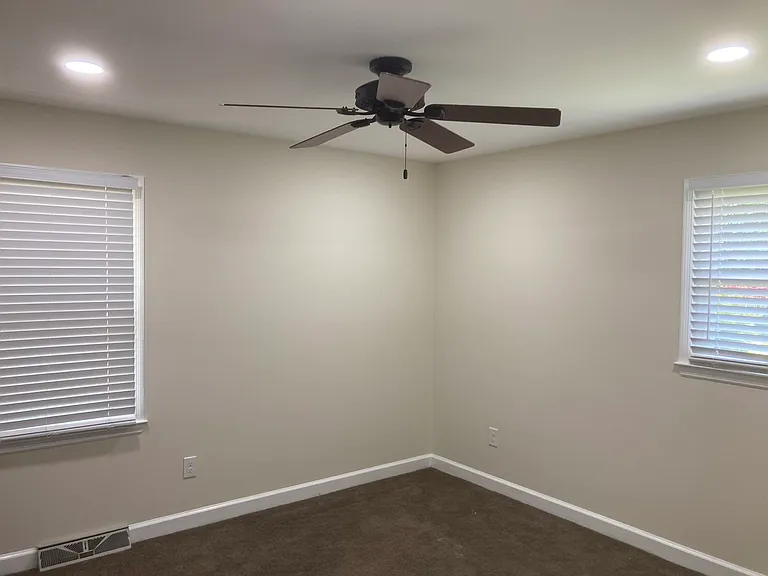 319 Mimosa Dr — Photo 13
