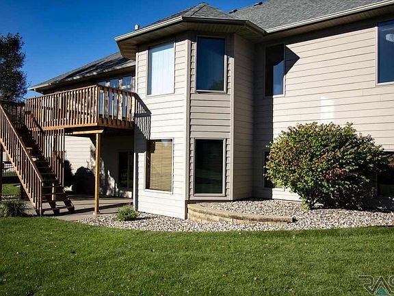 4th image of 6512 S Heatherridge Ave