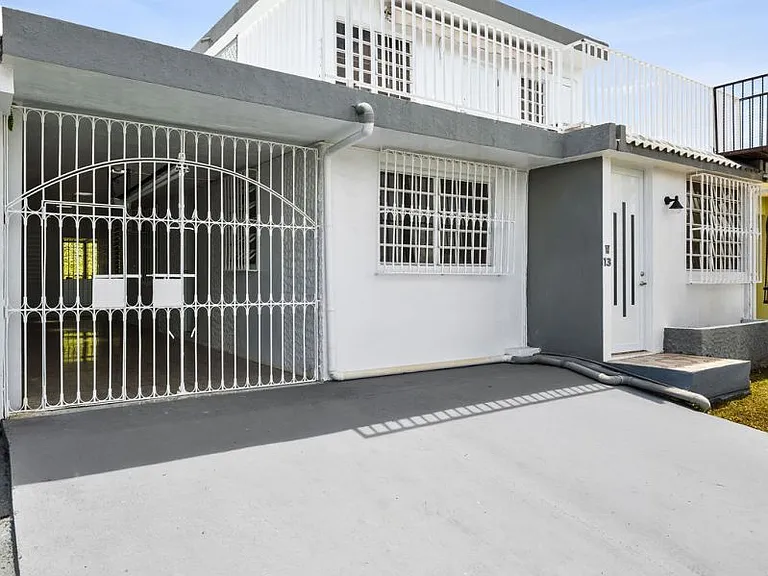 PARTE BAJA Calle 27 Blq W13 Urb Bella Vista — Photo 18