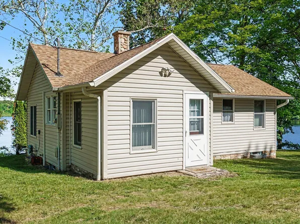14516 Lilly Lake Dr, Jones, MI 49061