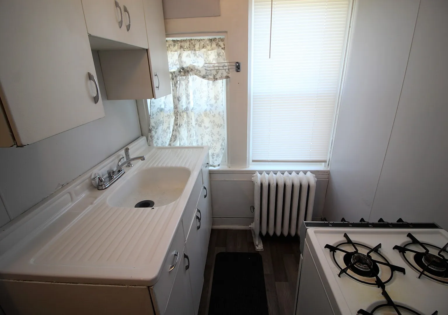 5401 Catalpha Rd — Photo 2